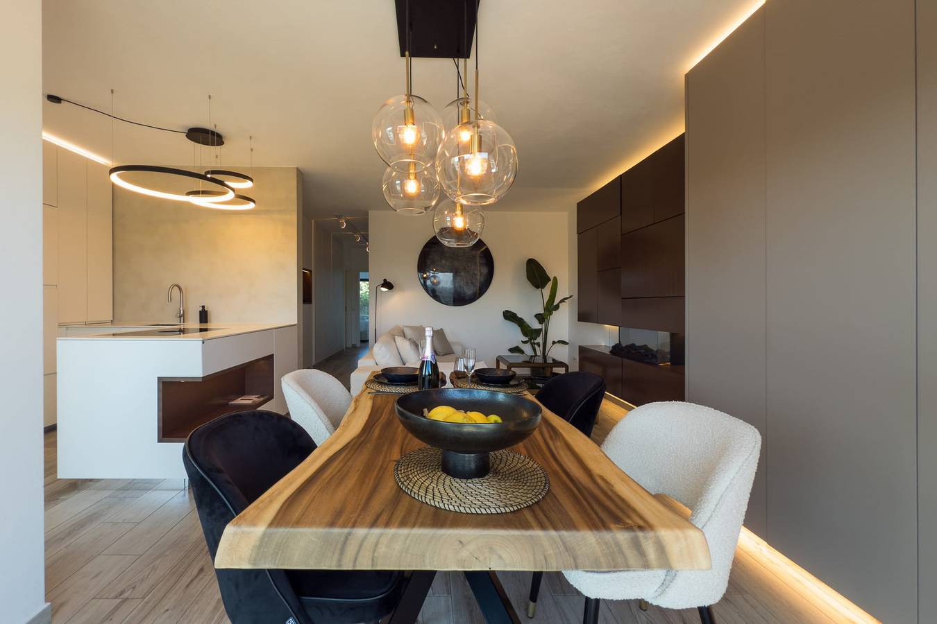 Ganze Wohnung, Ferienwohnung für 4 Personen mit Balkon in Aljezur, Naturpark Südwest-Alentejo und Costa Vicentina