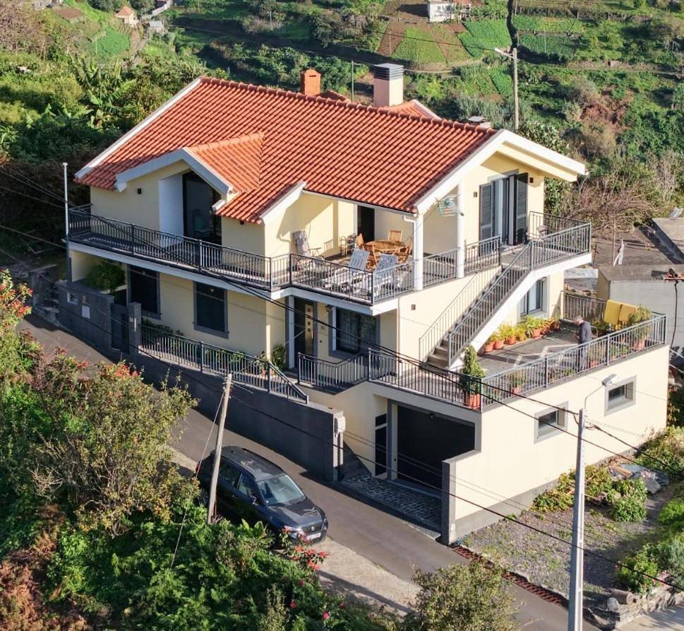 Apartamento inteiro, Boavista- 2 bed house -Cosy Panoramic -Sea - Mountain View in Campanário, Madeira