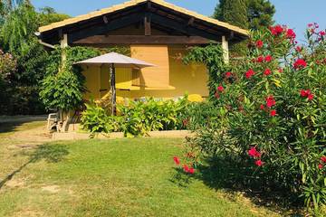 Location de vacances pour 4 personnes, avec terrasse et jardin à Pailhès