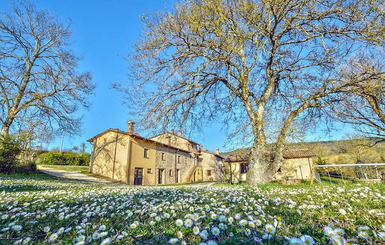 Casa de vacaciones para 20 personas, con piscina además de jardín y terraza - 1