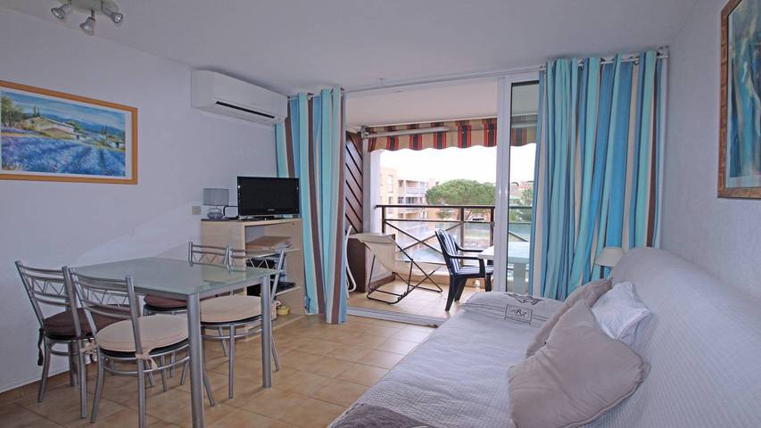 Gîte pour 4 personnes, avec jardin et piscine dans Plage De La Croisette Sainte Maxime - 3