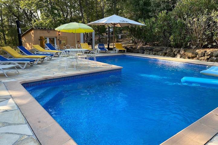 Villa pour 18 personnes, avec jardin et terrasse à Lorgues
