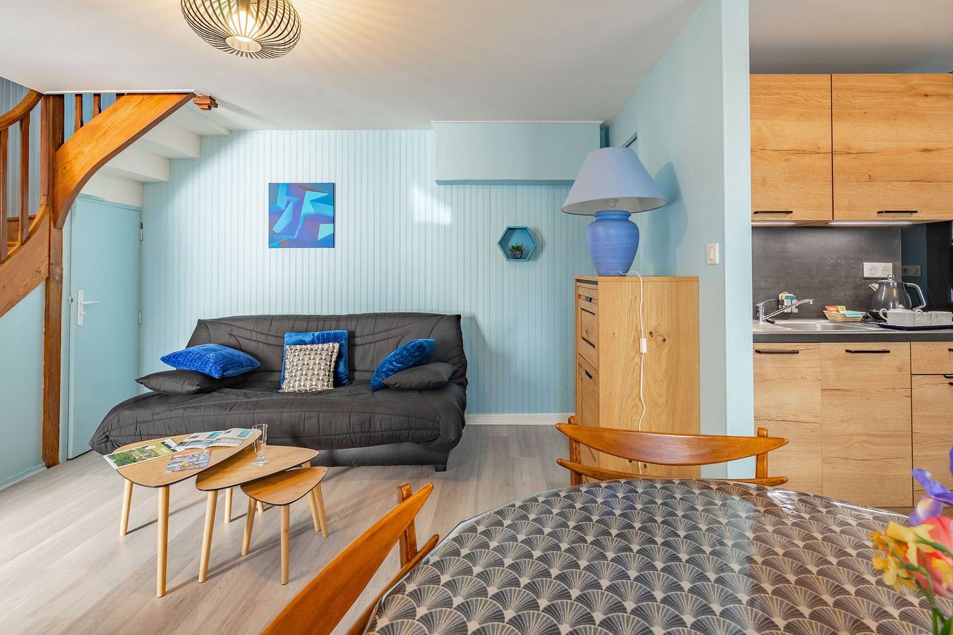 Ganze Wohnung, Möblierte Wohnung in kleinem Stadthaus im Zentrum zu vermieten in Jonzac, Jonzac und Umgebung