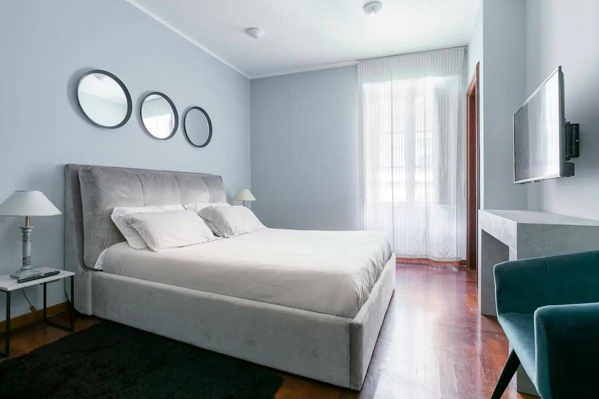 Double Room with Private External Bathroom in Frascati, Castelli Romani