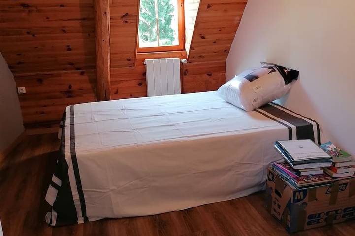 Location de vacances pour 6 personnes, avec jardin à Beaudéan - 4