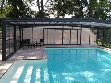 Location de vacances pour 11 personnes, avec jardin ainsi que terrasse et piscine à Xaintrailles (Lot-et-Garonne)