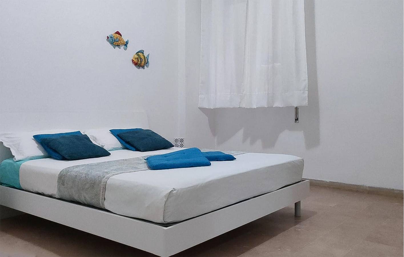 Appartement de vacances entier, Pietre Nere Beach Apartment with WiFi & AC in Pozzallo, Province de Ragusa