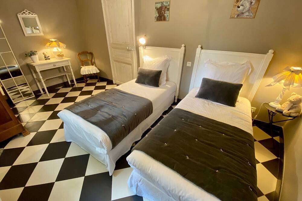 Casa rural encantadora con piscina climatizada y Wifi - 2 habitaciones in Château-Thébaud, Nantes region