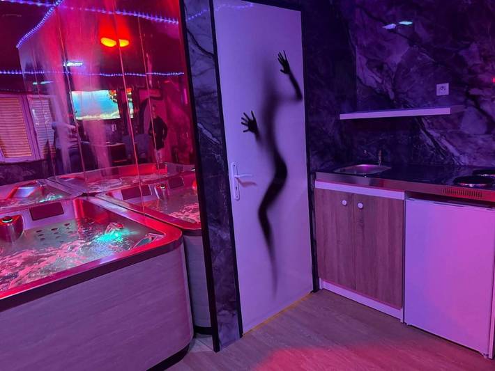 Hôtel pour 2 personnes, avec Jacuzzi dans Thun-Saint-Martin