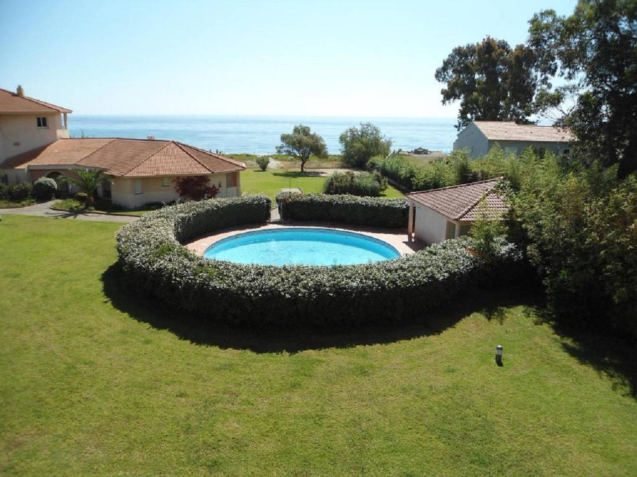 Appartamento intero, Studio à Moriani-Plage avec piscine et climatisation, accès direct plage in Moriani-Plage, Corte e dintorni