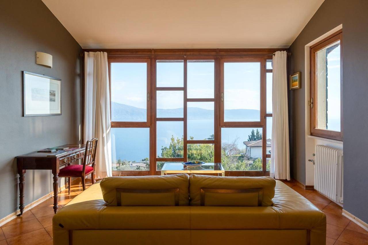 Villa la Quercia Lake View in Maderno, Toscolano-Maderno