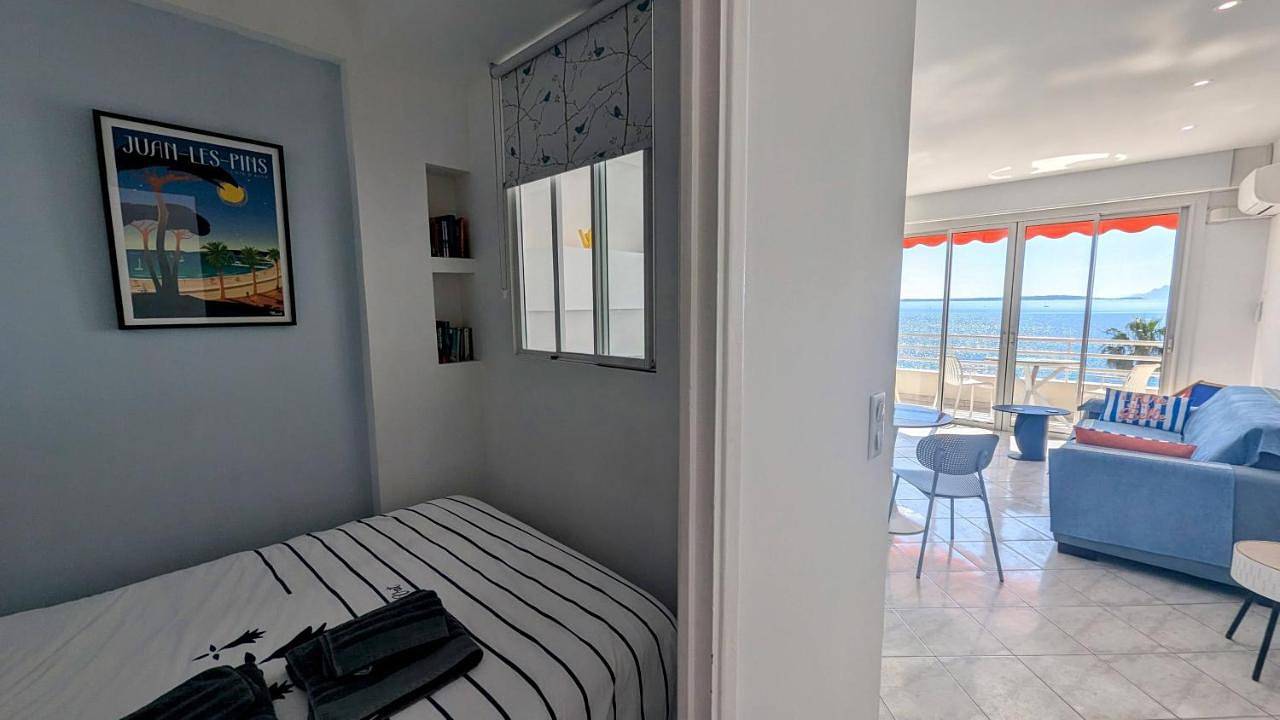Entire apartment, Apartment with Sea View in Juan-les-Pins, Antibes