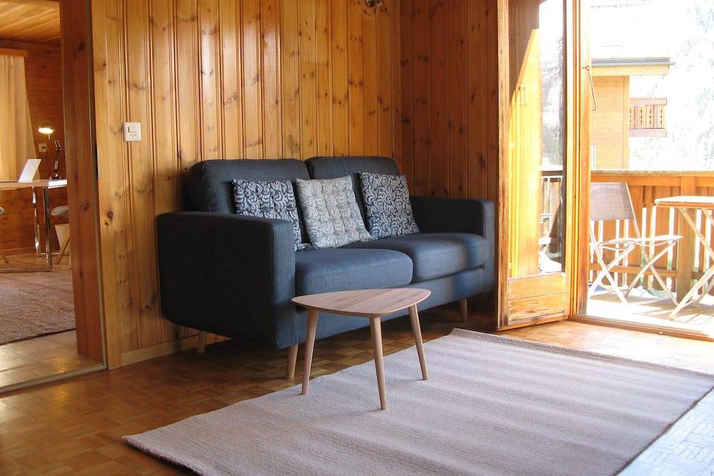 Ganze Wohnung, Alpia 26 - 2 Zimmerwohnung in traditionellem Walliser Haus in St. Niklaus, Walliser Alpen