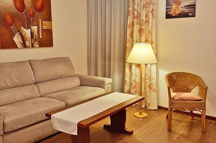 Ganze Wohnung, Große Ferienwohnung für 2-4 Personen - Residence Kronstein in Tisens, Prissian in Tisens, Nonsberggruppe