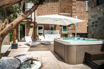 Maison d’hôte pour 2 personnes, avec jardin ainsi que piscine et jacuzzi à Sorrento