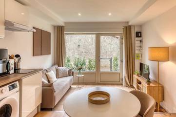 Gîte pour 2 personnes, avec jardin à Oullins