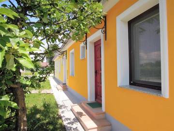 Gîte pour 5 personnes, avec jardin et vue, animaux acceptés dans Brežice