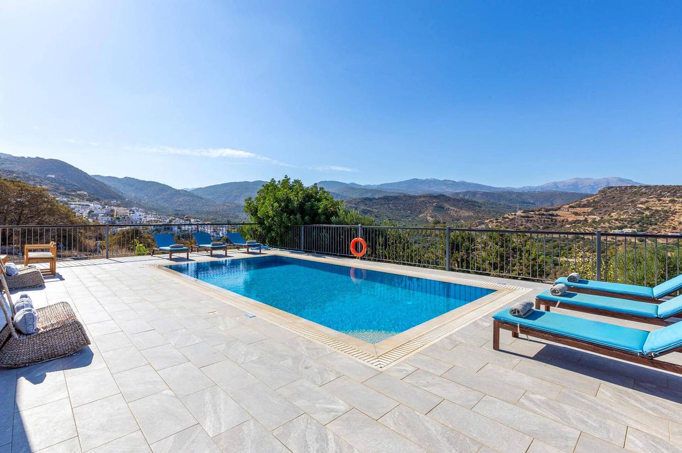 Villa Kastalia by Villa Plus in Kalo Chorio, Lasithiregionen