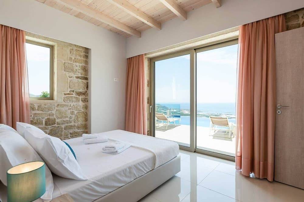 Villa Daphne Private pool, sea view, luxury, Bbq in Falassarna, Chania und Umgebung