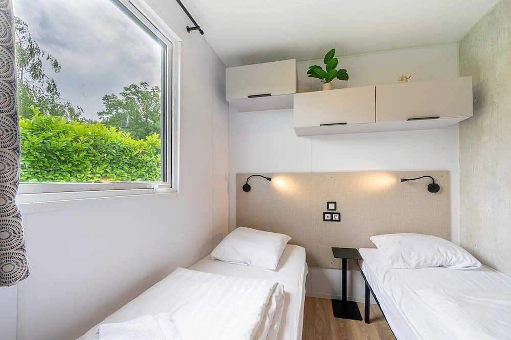Encantadora caravana con terraza para 6 in Lembeke, Kaprijke