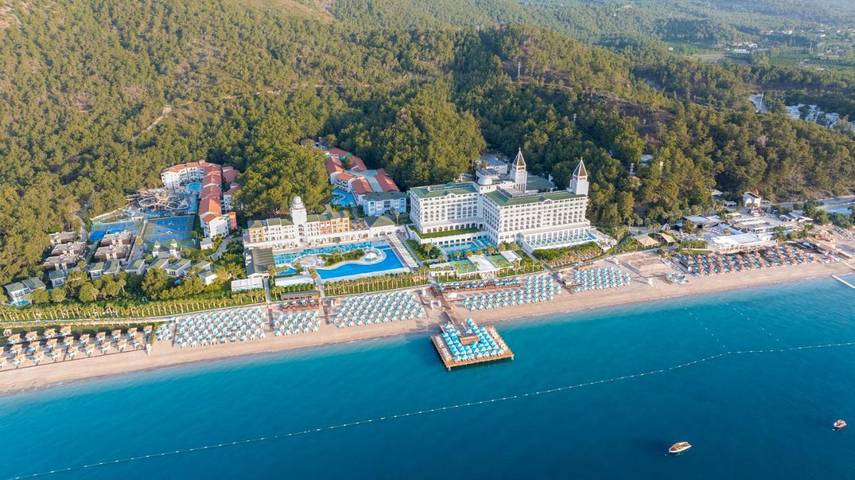 Station pour 3 personnes, avec sauna et piscine ainsi que jacuzzi et jardin - 1