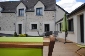 Gîte pour 10 personnes, avec terrasse et jardin à Troissy