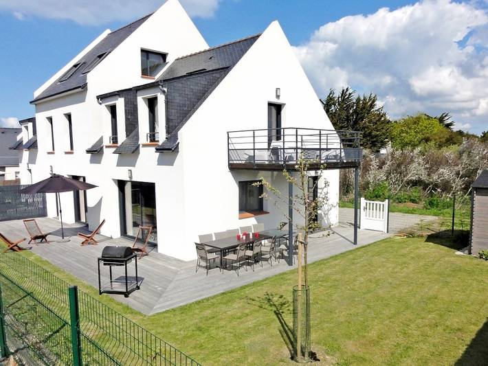 Gîte pour 15 personnes, avec jardin et terrasse dans Plage Du Petit Rohu Saint Pierre Quiberon - 2