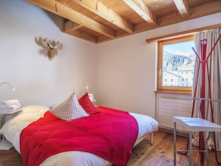 Ferienwohnung für 4 Personen, mit Garten und Ausblick sowie Balkon in La Punt-Chamues-ch - 4