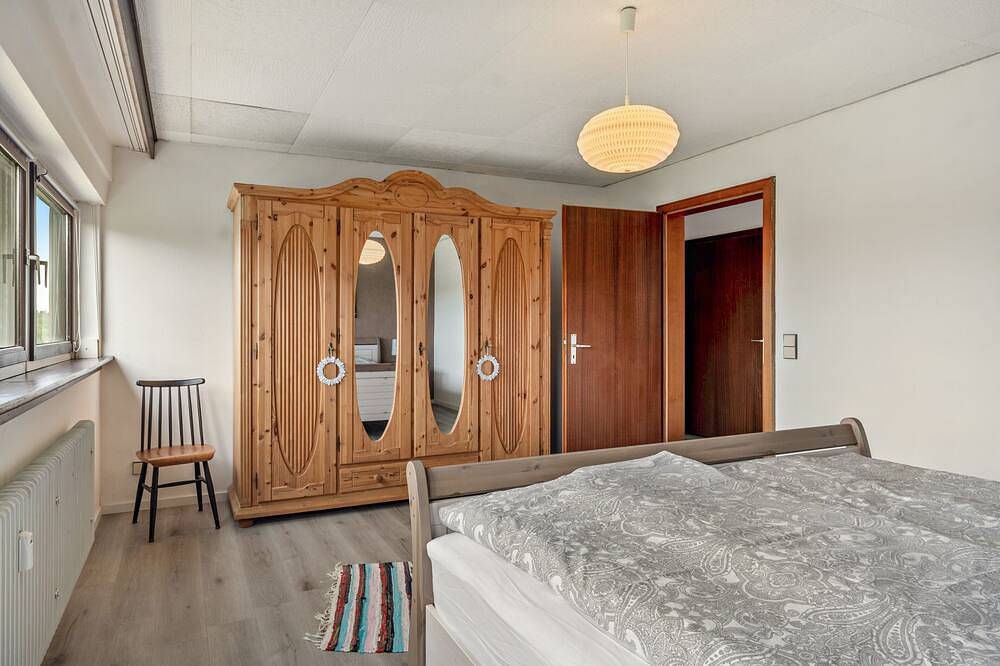 Ganze Wohnung, Apartment \"Haus Schönblick\" mit geräumigem Balkon im Bayerischen Odenwald in Amorbach, Main-Odenwald