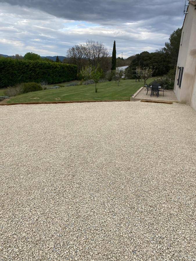 Gîte pour 3 personnes, avec terrasse et vue à Meyrargues - 3