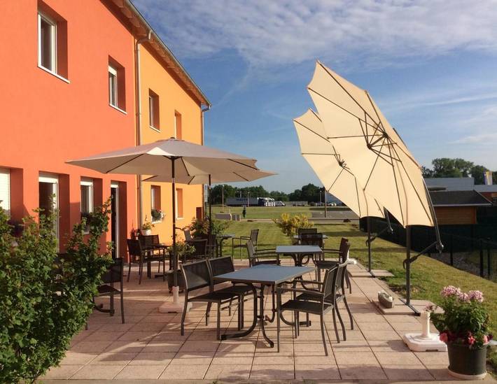 Hôtel pour 3 personnes, avec Terrasse et Jardin