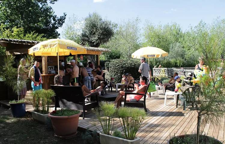 Camping für 8 Personen, mit Terrasse und Pool, mit Haustier in Vias - 4