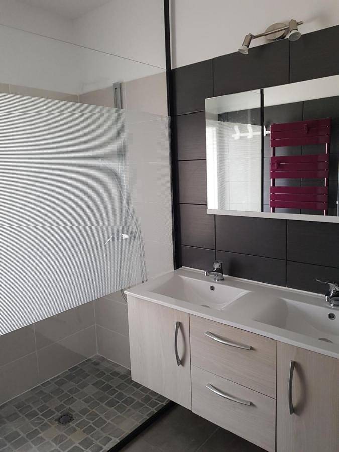 Location de vacances pour 8 personnes, avec terrasse et jardin dans Plage naturiste (Olonne-sur-Mer) - 2