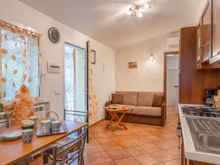 Ferienhaus für 4 Personen, mit Ausblick und Terrasse sowie Garten in Imperia Provinz - 2