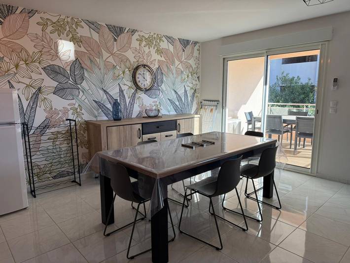 Gîte pour 6 personnes, avec terrasse dans Plage des Elmes - 4