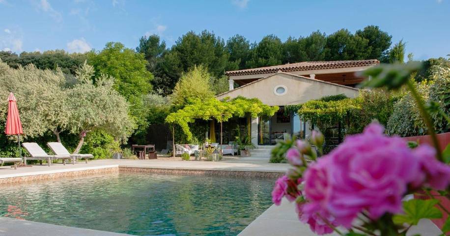 Villa per 8 persone, con Terrazza e Giardino nonché Piscina a Lauris