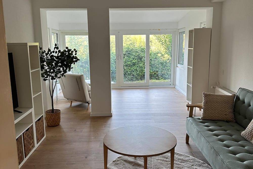 Ganze Wohnung, Zentrale Lage zu Köln mitten in der Natur! in Bergisch Gladbach, Rheinisch-Bergischer Kreis