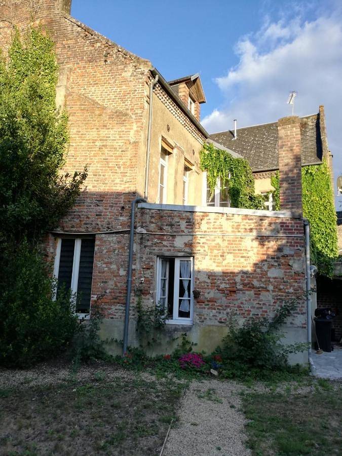Location de vacances pour 8 personnes, avec vue et jardin à La Fère - 2