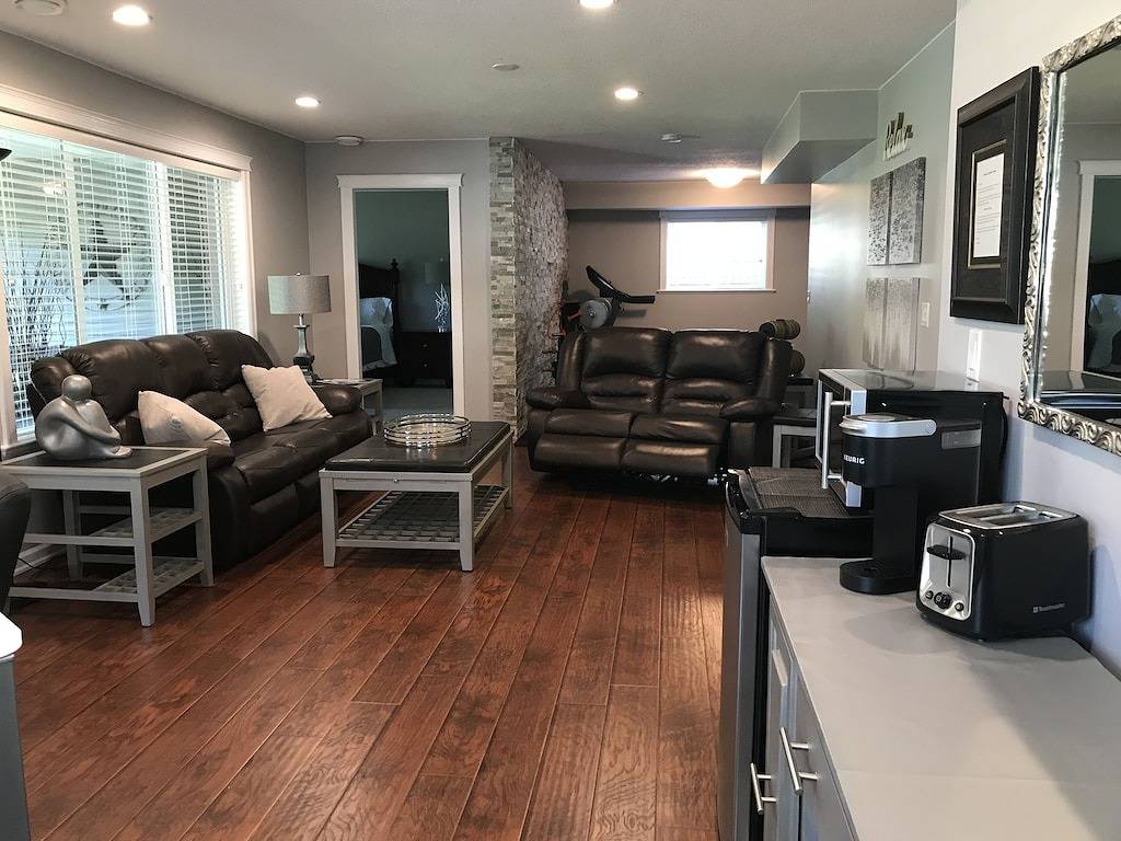 Lower Level Entry Home mit privater Terrasse und Garten. in Nanaimo, Regional District of Nanaimo