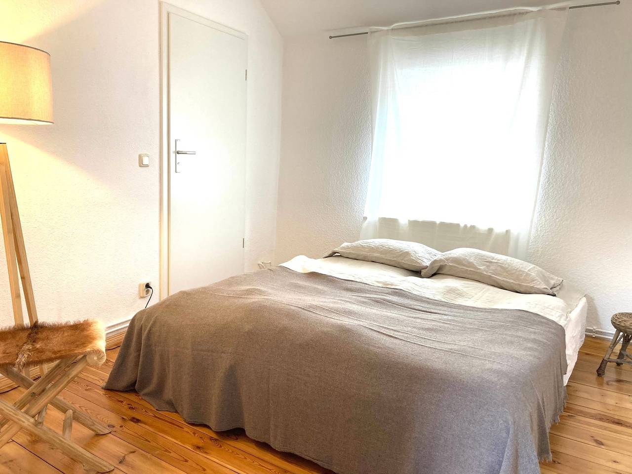 Apartamento entero, Apartamento 'Dachstudio - Schlamau19' con terraza compartida, jardín compartido y Wi-Fi in Wiesenburg, Fläming