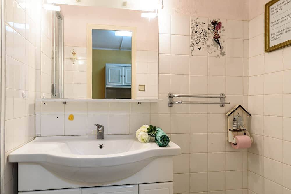 Well-equipped apartment, close to the beach and town center. in Le Grau-du-Roi, Côte d'Améthyste