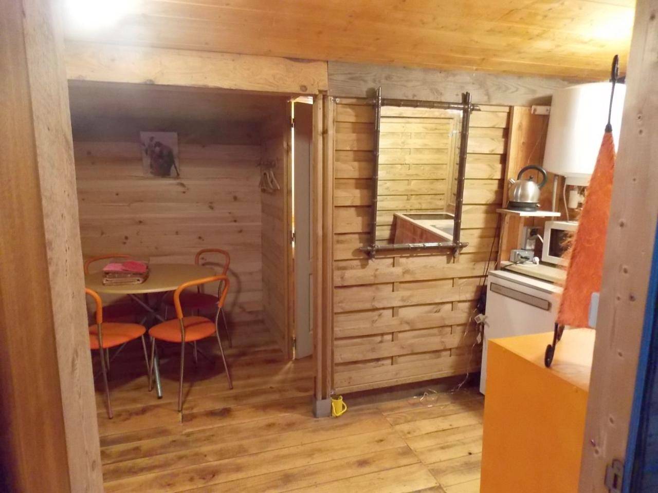 Tent in Huriel, Région de Montluçon