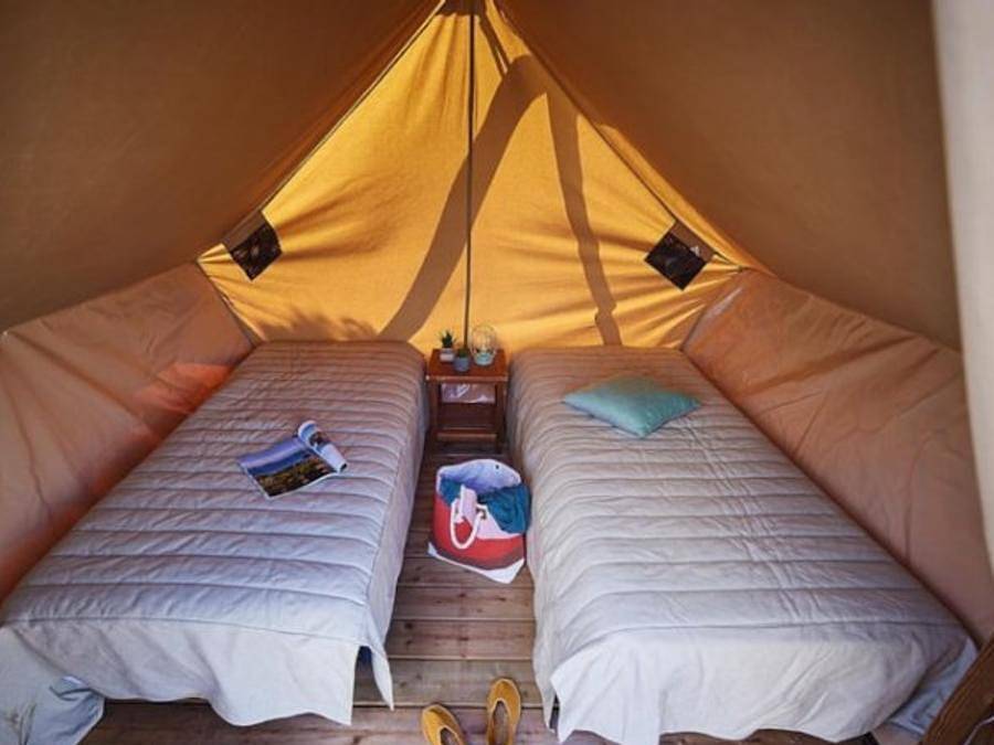 Vvf Camping Les Dunes Créances - Tente 2 personnes - Tente Moorea - Accueil lit bébé impossible in Créances-Plage, Créances