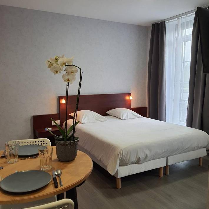 Gîte pour 2 personnes, avec jardin et vue sur le lac à Bagnoles-de-l'Orne - 4