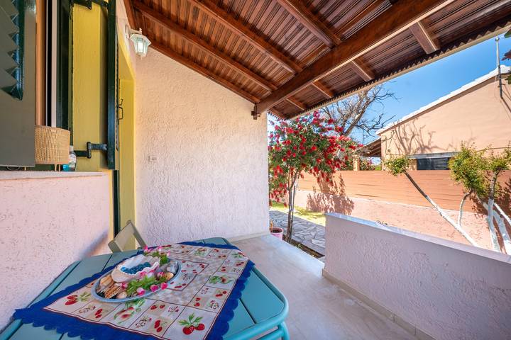 Ferienwohnung für 3 Personen, mit Garten und Balkon auf Korfu - 2