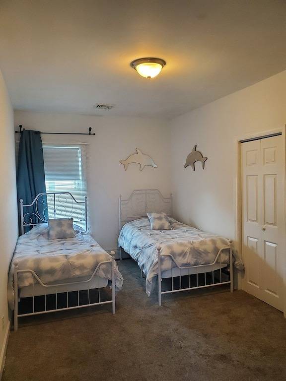 Beach house in Long Branch 12 mts walk to the beach in Long Branch, Monmouth County