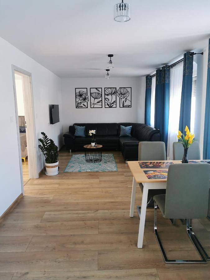 Ganze Wohnung, Under the Hill 2 in Bad Muskau, Oberlausitz-Niederschlesien