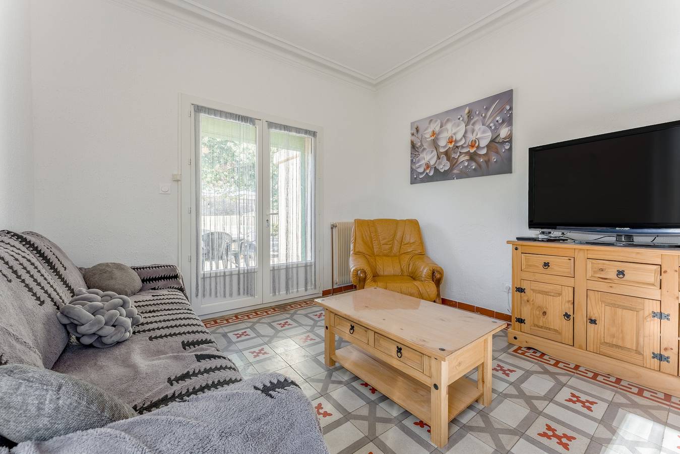 Villa "Gîte La Jane" avec piscine privée, Wi-Fi et climatisation in Saint-Laurent-la-Vernède, Région de Nîmes