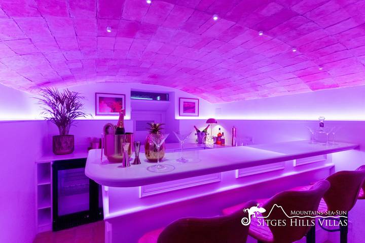 Chalet para 19 personas, con jardín y jacuzzi, Se admiten mascotas en Provincia de Barcelona - 3