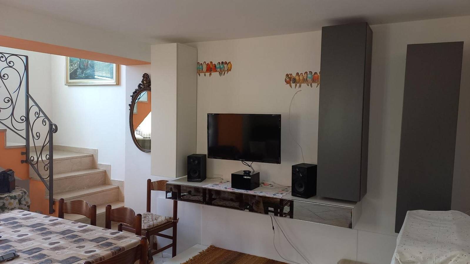 Ganze Wohnung, Apartment „Piano B“ mit Bergblick, privater Terrasse und Balkon in Peia, Prealpi Bergamasche Orientali